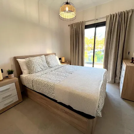 Apartament Lujoso Completo, Piscina, Terraza Con Vistas Al Teide Puerto de la Cruz (Tenerife)